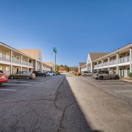 Hometowne Studios By Red Roof Spartanburg - Asheville Highway Southern Shops エクステリア 写真