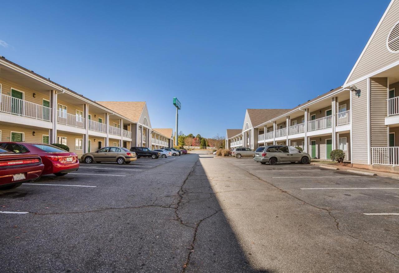 Hometowne Studios By Red Roof Spartanburg - Asheville Highway Southern Shops エクステリア 写真